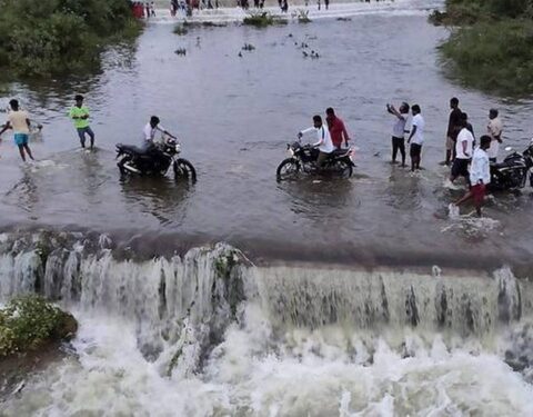 Permanent Link to 44 people died and 16 missing after heavy rain in Andhra Pradesh 19ong2CHITTOORRAIN