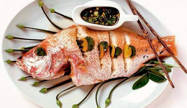 Avoid bacon and gorge on fish for better sperm count!