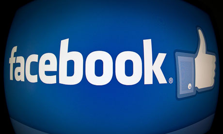 Facebook eases privacy policies for teen users