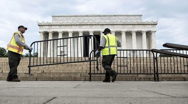 No end to US shutdown stalemate as both sides dig in