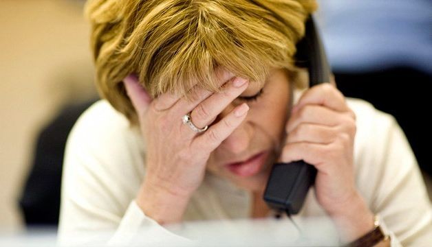 High job strain linked to poor performance by workaholics