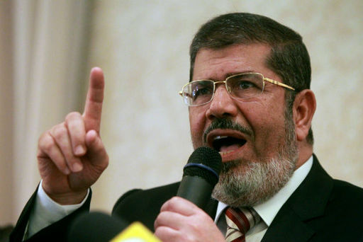 Egypt court adjourns trial after defiant Morsi rejects `illegal` proceedings
