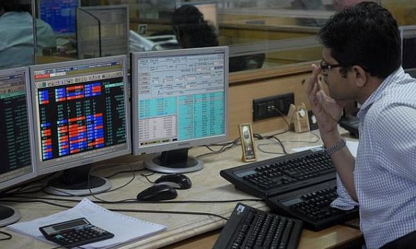 Sensex falls 105 points in early trade on profit-booking