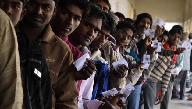 Chhattisgarh Assembly polls 2013: 70% polling in naxal-affected areas