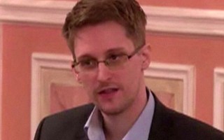 Edward Snowden Denies Being a Russian Spy