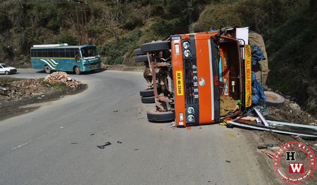 Nine killed in tempo-truck crash near Mysore - IndiaVision India News ...