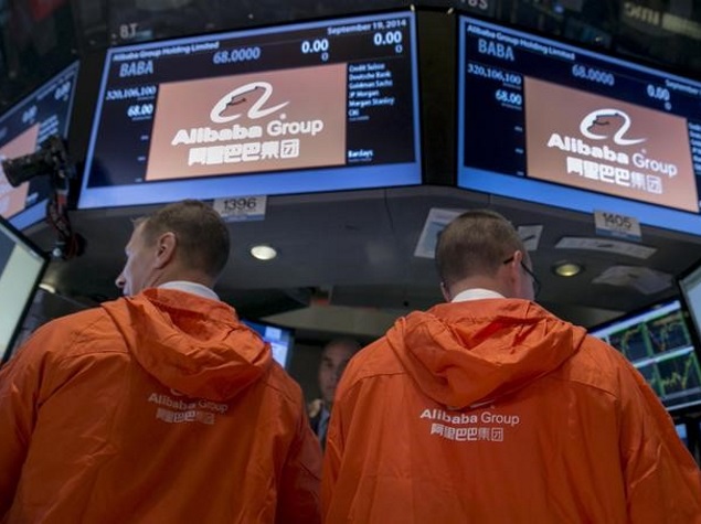 The AI trade cooled and oil sank. A closer look at Wall Street's volatile week