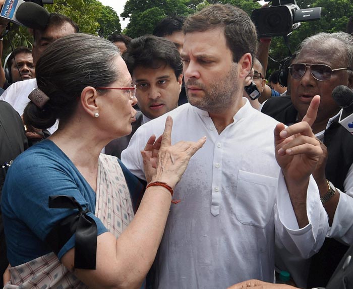 Tamil Nadu's Debt Crisis: Political Crossfire Over State Finances | Quick Digest